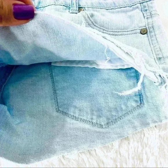 Altar’d State Frayed Distressed Denim Jean Shorts - Picture 8 of 11